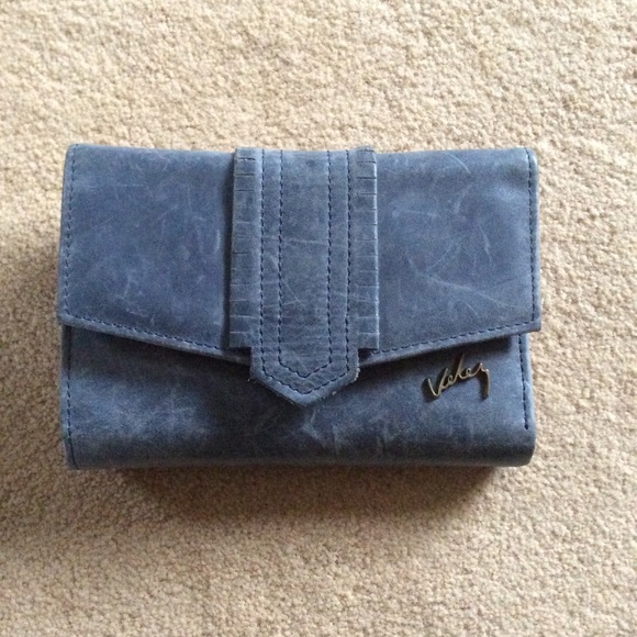 Velez wallet powder blue tri -fold. Zip coin slot - Picture 1 of 4